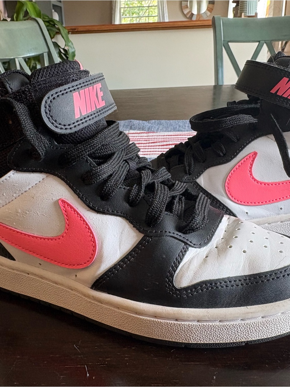 Nike Kids High-Top Sneakers in Black, White & Pink